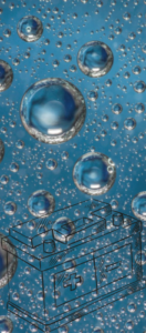 bolle di acqua con immagine in trasparenza di una batteria